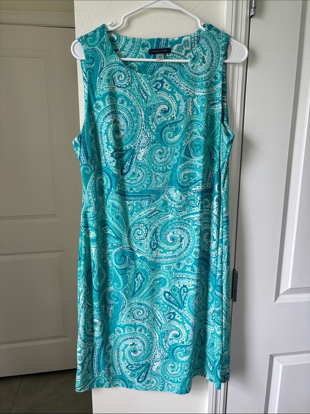 Tommy Hilfiger Sleeveless Teal Paisley Midi Dress